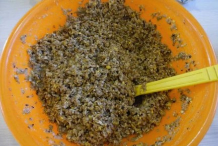 Как простая каша помогла вернуть яйца на куриную ферму