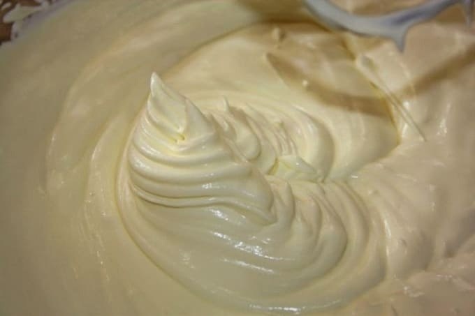 Как правильно приготовить заварной крем для бисквитного торта