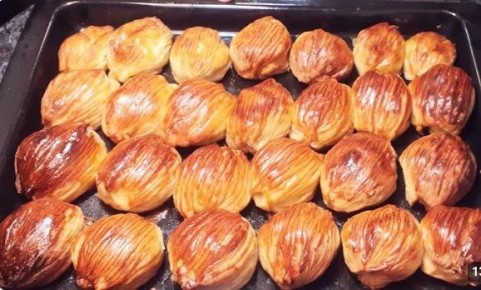 Волшебная шарлотка с яблоками и заварным кремом на каждый день