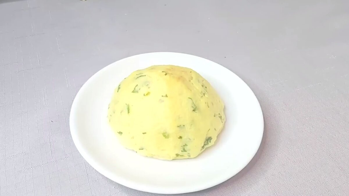 Запеченный картофель с сосисками: оригинальное и вкусное блюдо для семьи