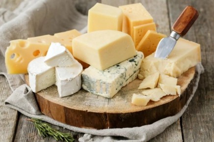 Исследование связывает потребление сыра с пониженным риском деменции