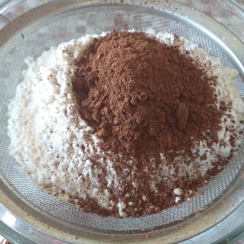 Шоколадные вареники с творогом: вкусный десерт для гурманов