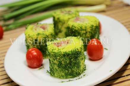 Картофельные роллы с сельдью: простой рецепт для эффектной закуски