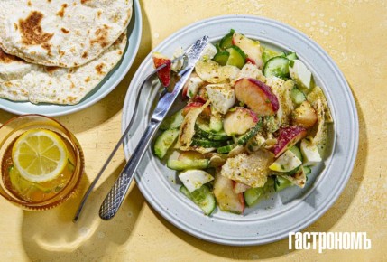 Салат с персиками и моцареллой: освежающий рецепт для весны