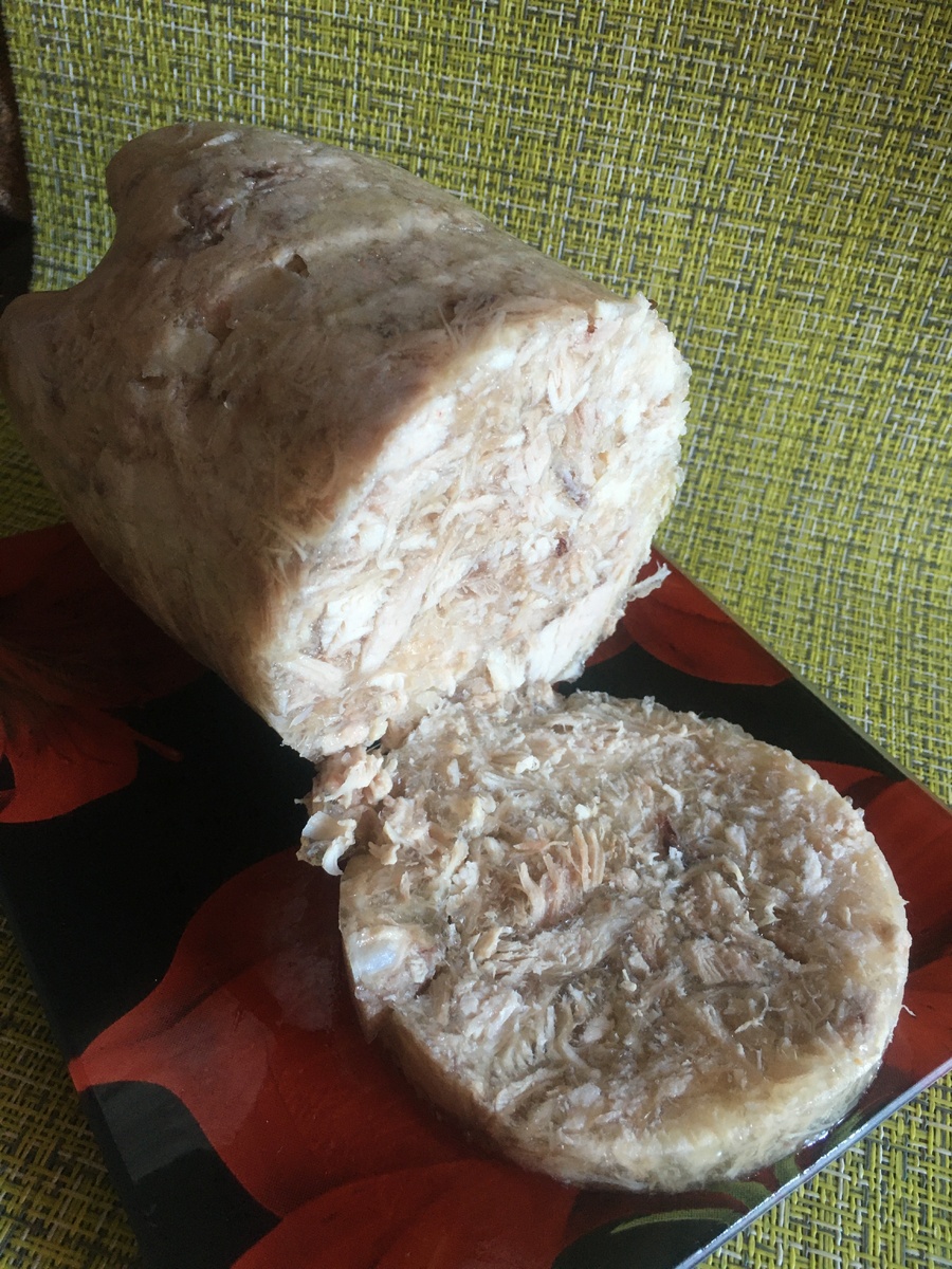 Новый взгляд на традицию: восхитительный домашний куриный зельц