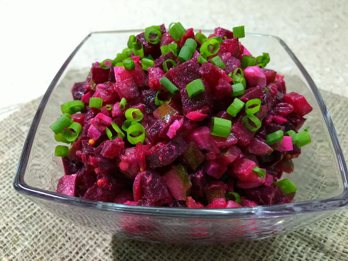 Салат, который удивит: простые ингредиенты и мгновенный вкус