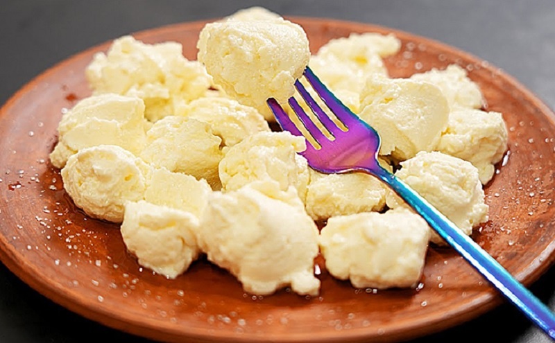 Легкие вареники из творога за пять минут: идеальный десерт для занятых