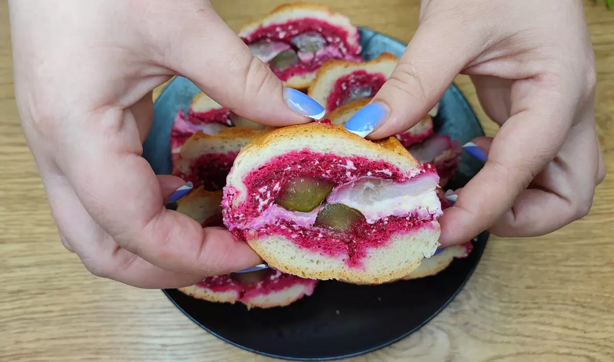 Свекольно-сельдечная нарезка на праздничный стол с минимальным набором ингредиентов