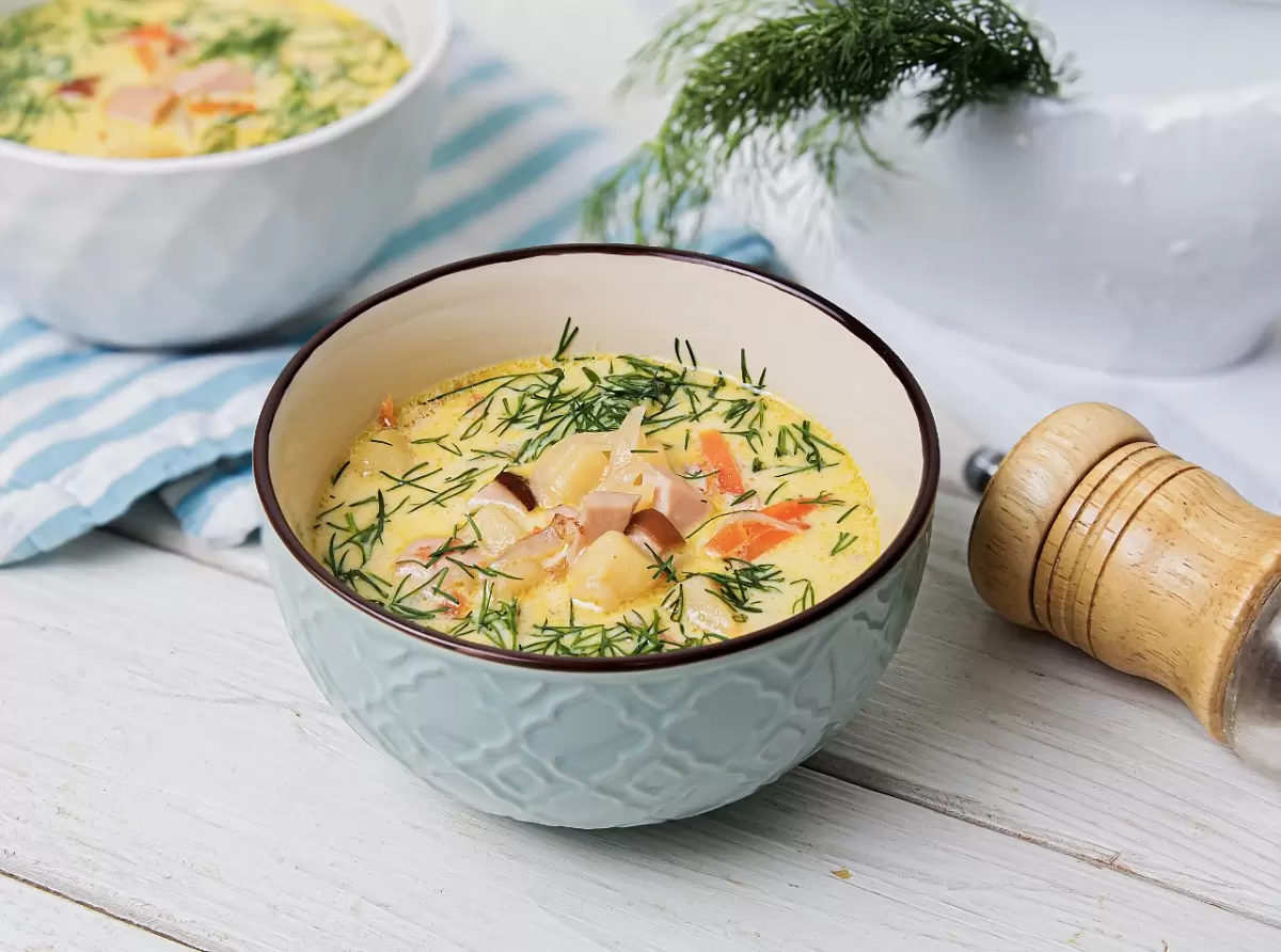 Спокойное объяснение сливочного супа с ветчиной и картофелем