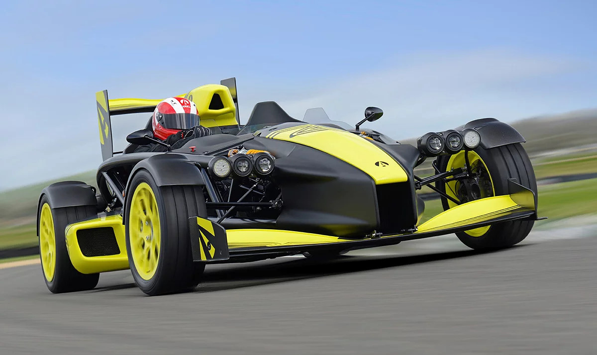 На дороги вышел мощный картинг Ariel Atom 4RR: скорость и динамика на грани