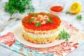 Насыщенный вкус салата «Царский» с креветками и красной икрой